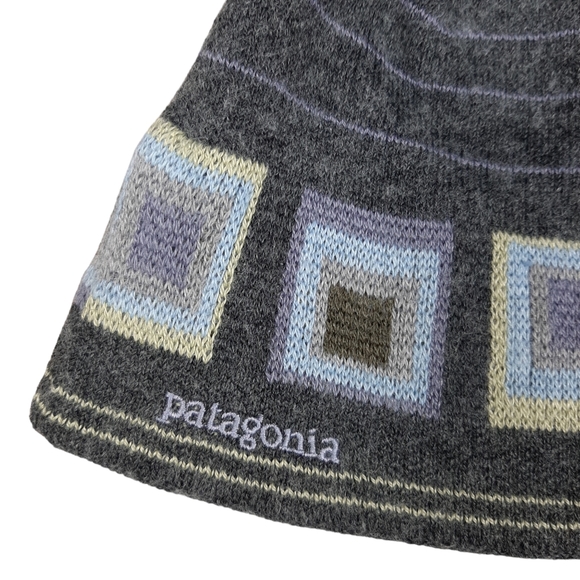 Patagonia Wool Blend Beanie Hat Size Medium Grey Blue Yellow Geometric Pattern - Picture 3 of 8